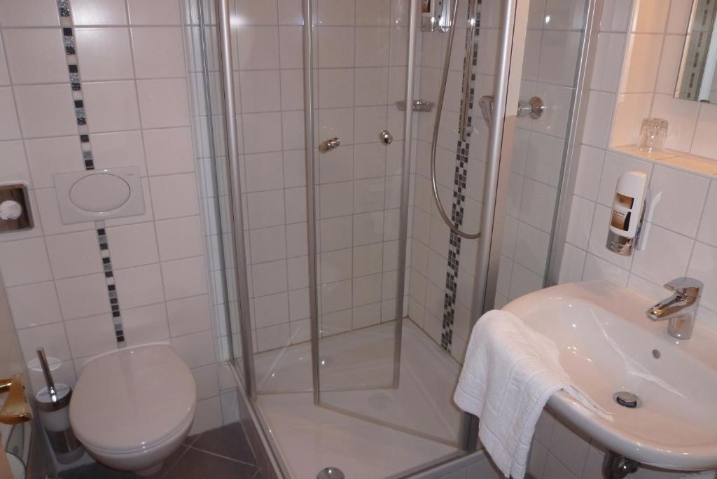 Hotel Garni Mowe Tutzing Habitación foto